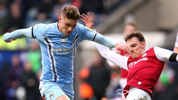 Nhận định Coventry vs Bristol City 2h45 ngày 31/1 (Hạng nhất Anh 2023/24) . Ý kiến chuyên gia, dự đoán kết quả, phân tích chi tiết về trận đấu Coventry vs Bristol City giải Hạng Nhất Anh. Hãy đến iBet1668 soi kèo bóng đá để biết thêm thông tin  nhé .