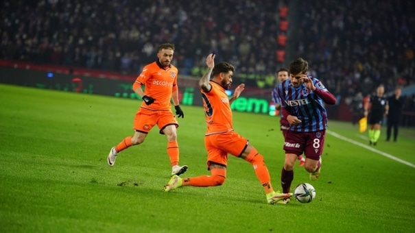 Nhận định Trabzonspor vs Samsunspor 0h00 ngày 12/1 (VĐQG Thổ Nhĩ Kỳ 2023/24) . Nhận định bóng đá, thông tin phân tích tỷ số trận đấu, thống kê chi tiết . Hãy đến iBet1668 soi kèo bóng đá để biết thêm thông tin nhé .